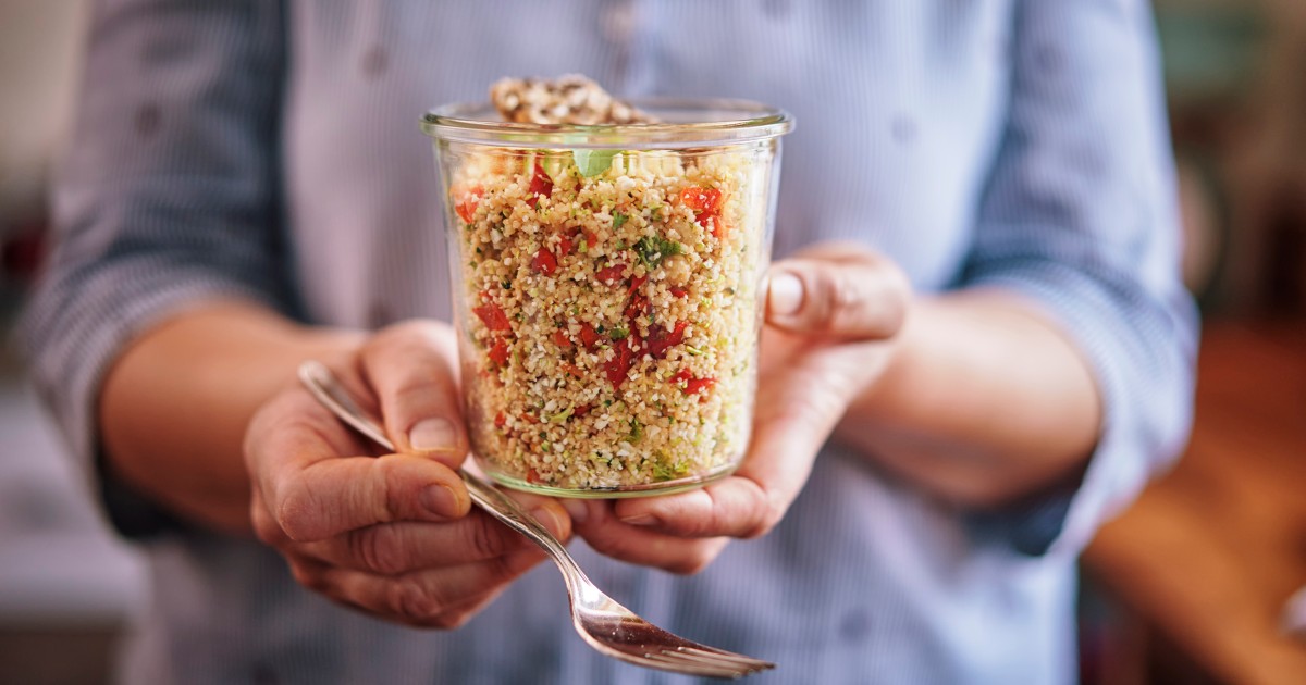 Gesund mit Lebensmitteln aus der Dose: Rezept für Gemüse-Couscous mit ...
